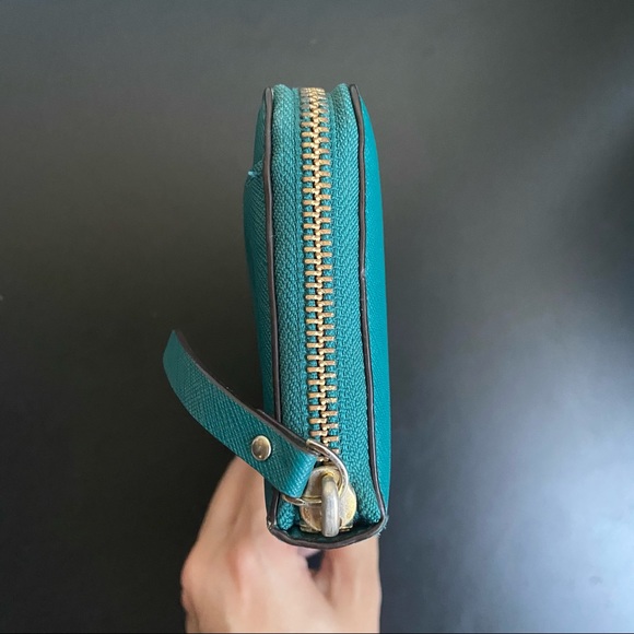 Kate Spade Zip Around Wallet - Picture 9 of 14